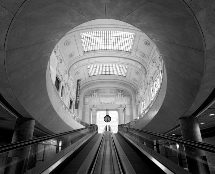 Niccolò Biddau, Stazione Centrale di Milano, 2008, Courtesy of 29 ARTS IN PROGRESS gallery